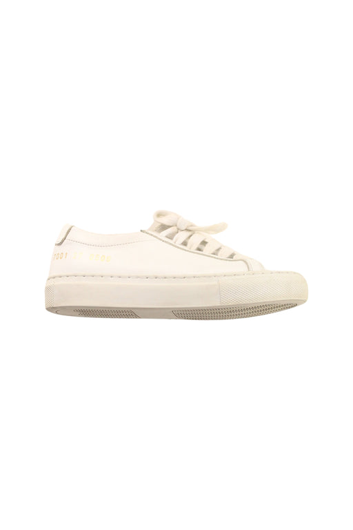 A White Sneakers from Common Projects in size 4T for neutral. (Front View)