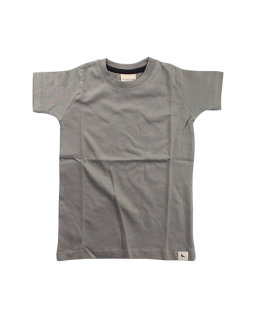 A Grey Short Sleeve T Shirts from Turtle Dove London in size 5T for boy. (Front View)