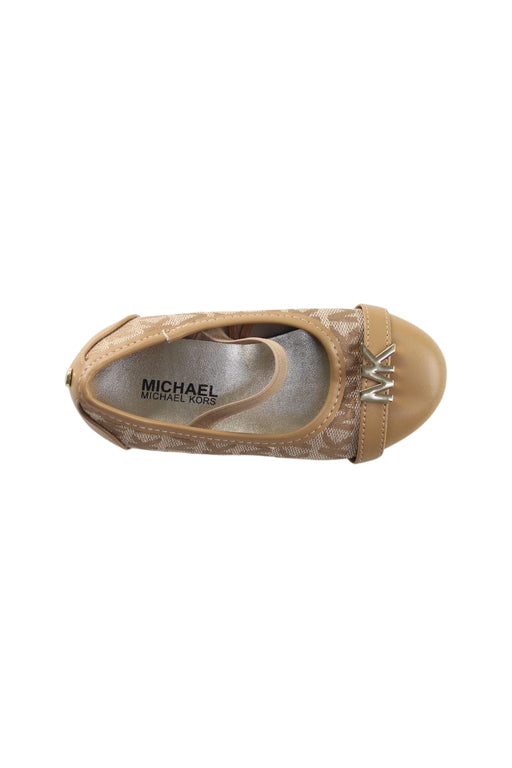A Brown Flats from Michael Kors in size 3T for girl. (Front View)