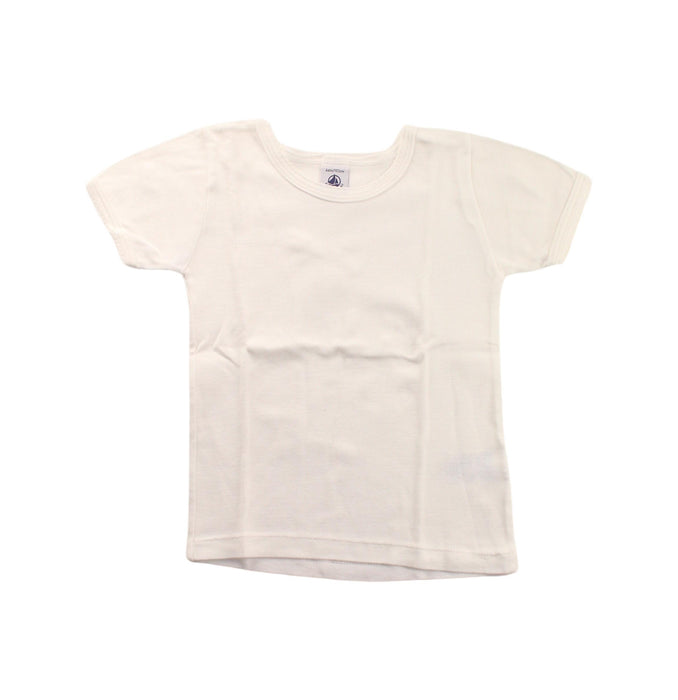A White Short Sleeve T Shirts from Petit Bateau in size 4T for neutral. (Front View)