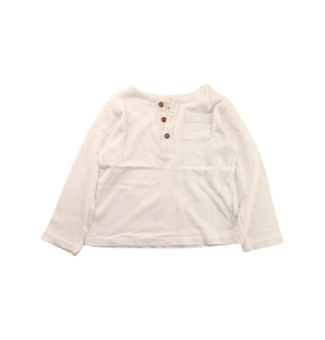 A White Long Sleeve Tops from Gocco in size 12-18M for boy. (Front View)
