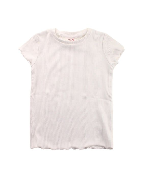 A White Short Sleeve T Shirts from Seed in size 5T for girl. (Front View)