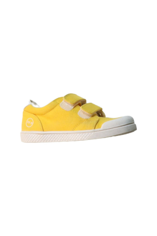 A Yellow Sneakers from 10 IS in size 3T for boy. (Front View)