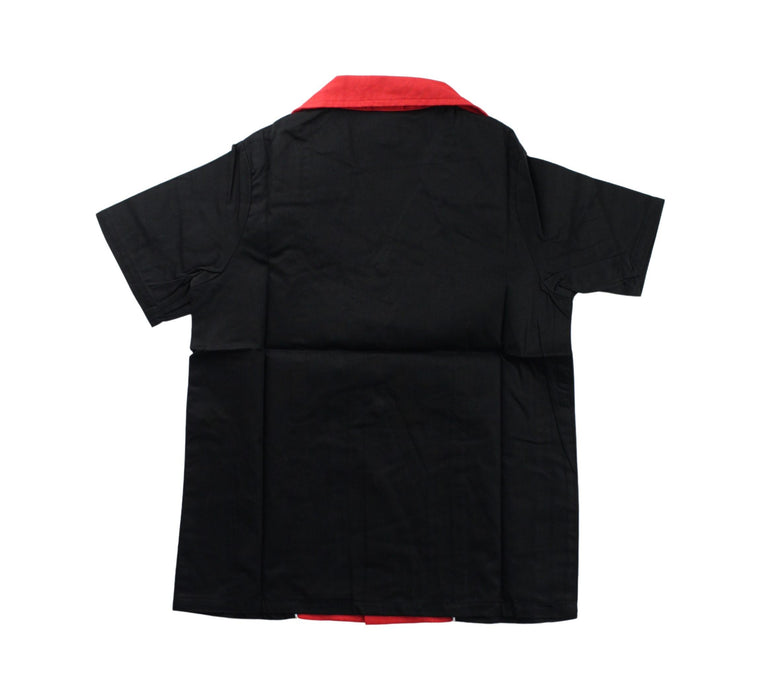 A Black Short Sleeve Shirts from Knuckleheads in size 6T for boy. (Back View)