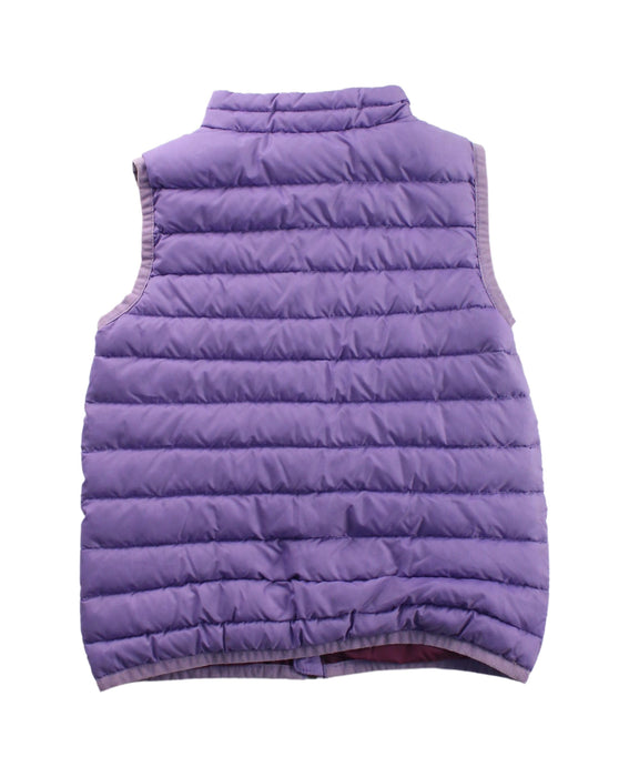 A Purple Outerwear Vests from Patagonia in size 4T for girl. (Back View)