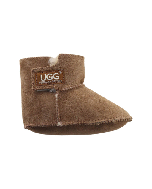 A Brown Winter Boots from UGG in size 12-18M for neutral. (Front View)
