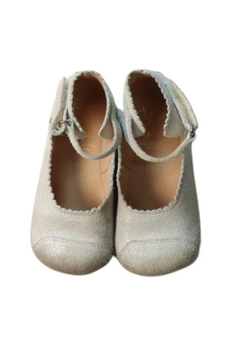 A White Flats from Gusella in size 18-24M for girl. (Back View)