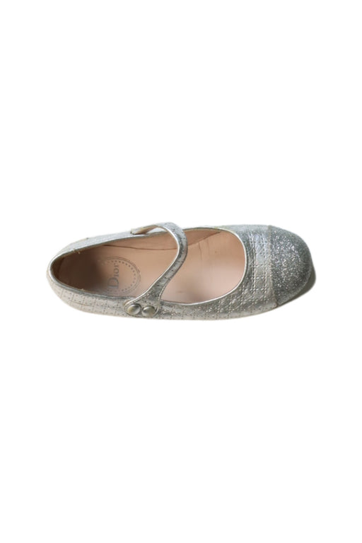A Silver Flats from Dior in size 5T for girl. (Front View)
