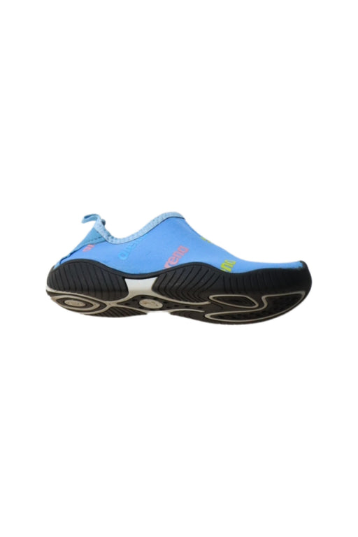 A Multicolour Aqua Shoes from Arena in size 4T for boy. (Front View)