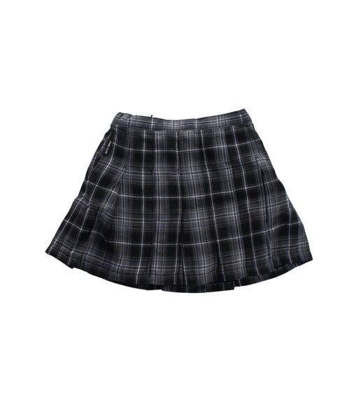 A Black Short Skirts from Comme Ca Ism in size 4T for girl. (Front View)