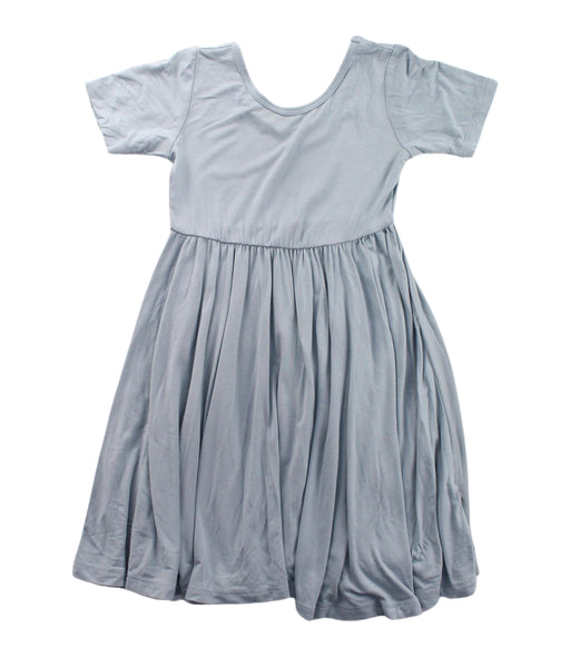 A Grey Short Sleeve Dresses from Kyte Baby in size 4T for girl. (Front View)