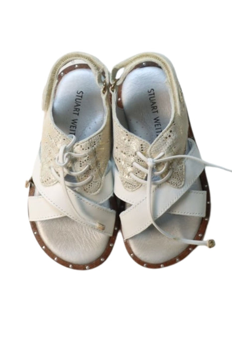 A White Sandals from Stuart Weitzman in size 3T for girl. (Back View)