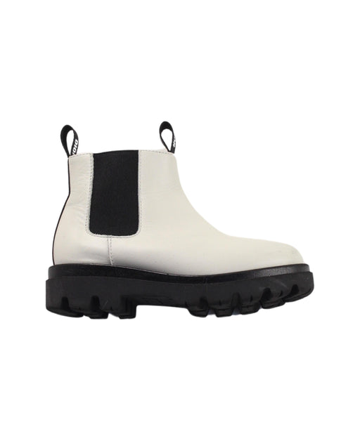 A White Casual Boots from Dior in size 4T for boy. (Front View)
