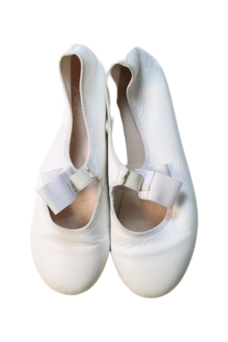 A White Flats from Jacadi in size 9Y for girl. (Back View)