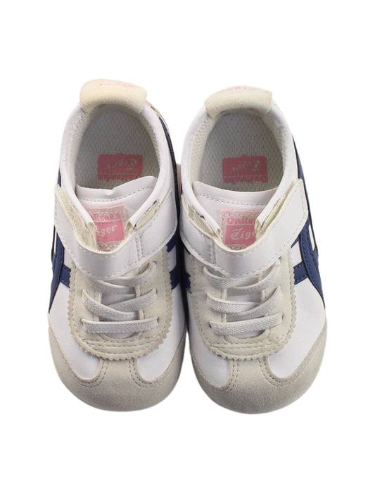 A White Sneakers from Onitsuka Tiger in size 18-24M for boy. (Back View)