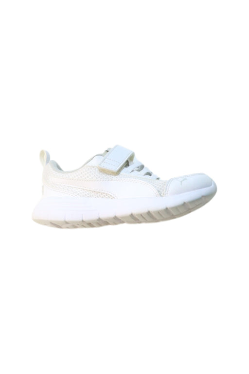 A White Sneakers from Puma in size 5T for neutral. (Front View)