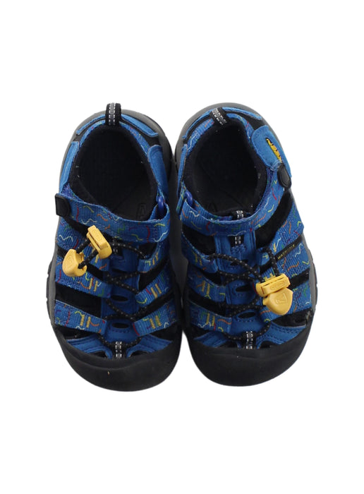 A Blue Sandals from Keen in size 5T for boy. (Back View)