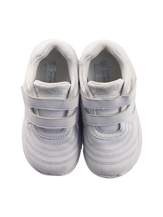 A White Sneakers from Dr. Kong in size 4T for boy. (Back View)