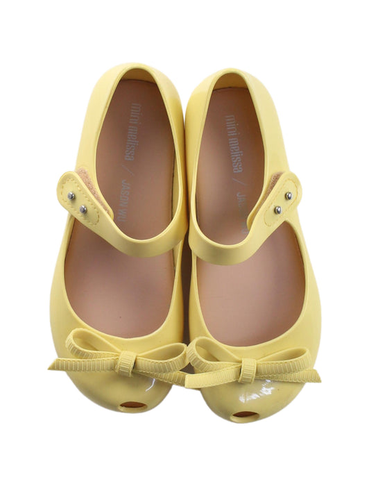A Yellow Flats from Mini Melissa Jason Wu in size 6T for girl. (Back View)