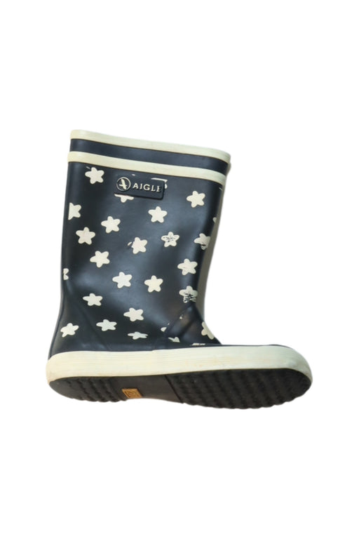 A White Rain Boots from Aigle in size 4T for neutral. (Front View)
