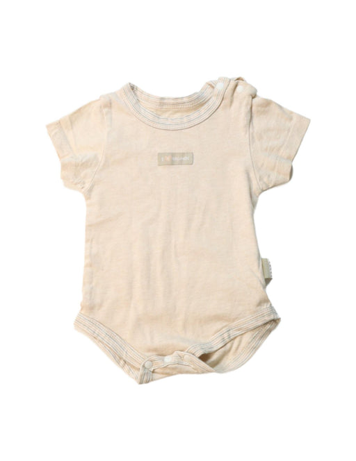 A Beige Short Sleeve Bodysuits from Natures Purest in size 3-6M for neutral. (Front View)