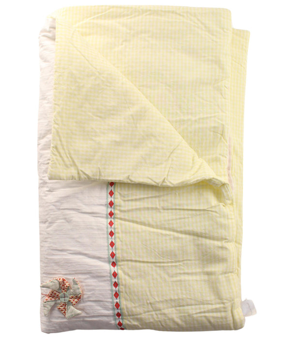 A White Blankets from Mamas & Papas in size O/S for neutral. (Back View)