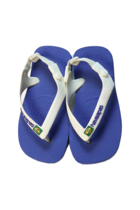 A White Flip Flops from Havaianas in size 4T for girl. (Back View)
