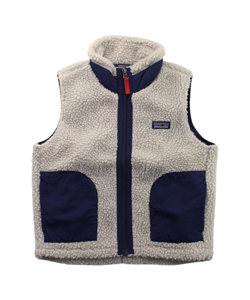 A Blue Outerwear Vests from Patagonia in size 5T for boy. (Front View)