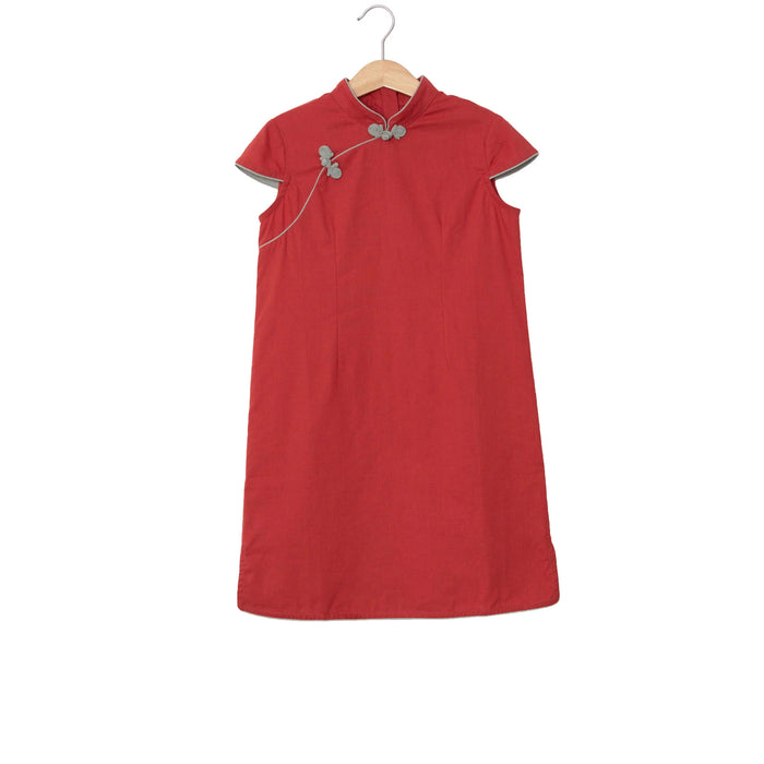 A Red Short Sleeve Dresses from Little Valley in size 3T for girl. (Front View)