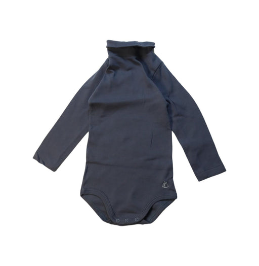 A Grey Long Sleeve Bodysuits from Petit Bateau in size 12-18M for neutral. (Front View)