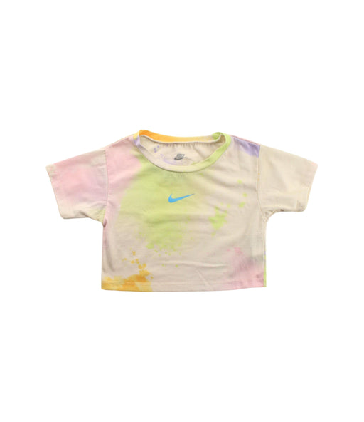 A Ivory Short Sleeve T Shirts from Nike in size 2T for girl. (Front View)