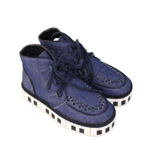 A Blue Casual Boots from Stella McCartney in size 6T for girl. (Front View)