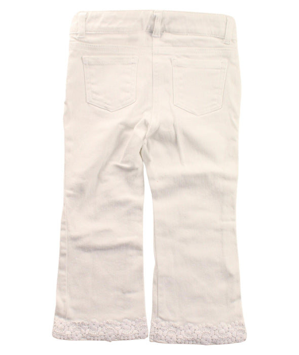 A White Casual Pants from Janie & Jack in size 5T for girl. (Back View)