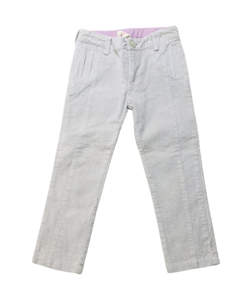 A White Casual Pants from Juliet & the Band in size 4T for boy. (Front View)