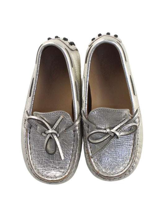 A Silver Loafers & Moccasins from Tod’s in size 3T for girl. (Back View)