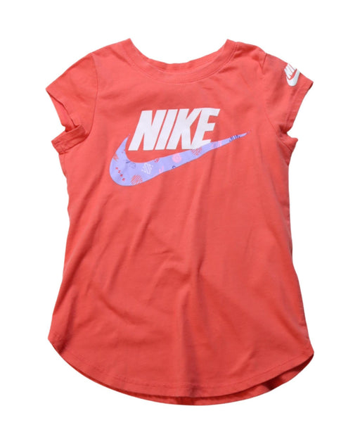 A Multicolour Short Sleeve T Shirts from Nike in size 5T for girl. (Front View)