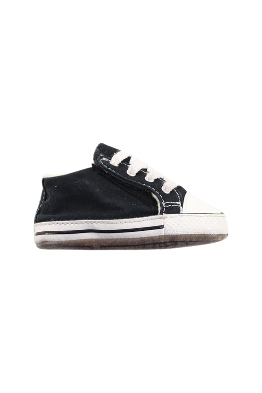 A Black Sneakers from Converse in size 12-18M for boy. (Front View)