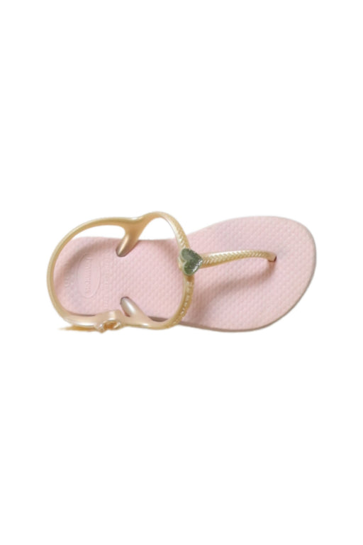 A Gold Sandals from Havaianas in size 5T for girl. (Front View)