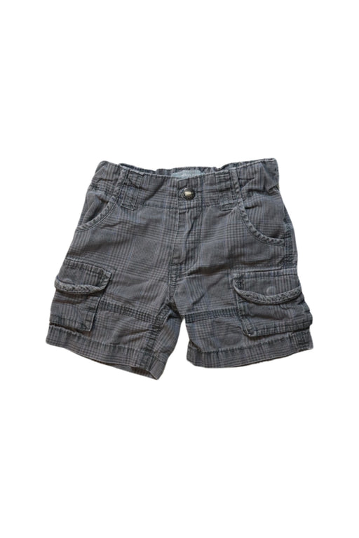A Grey Shorts from Pumpkin Patch in size 6-12M for neutral. (Front View)
