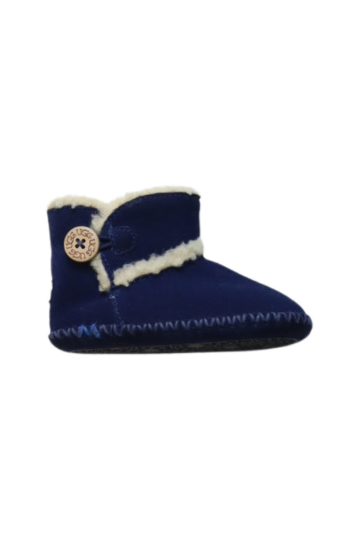 A Navy Winter Boots from UGG in size 12-18M for girl. (Front View)