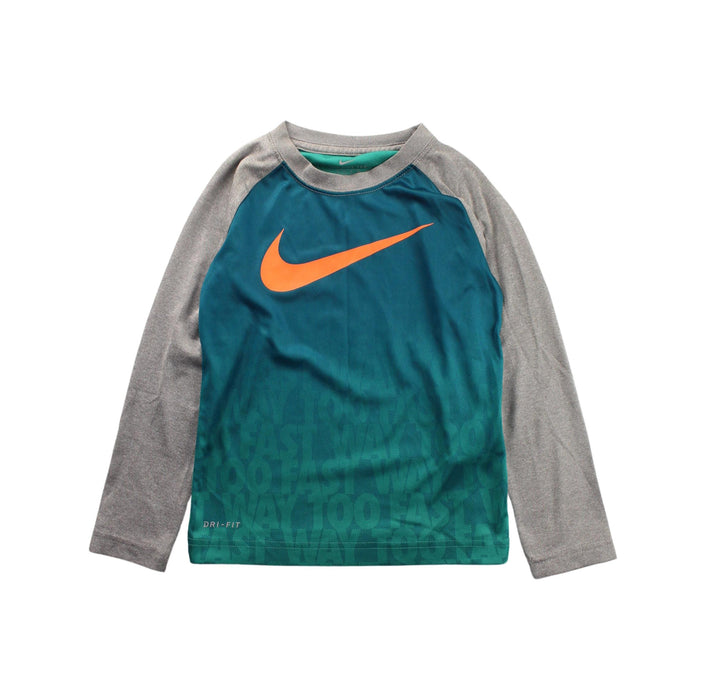 A Green Long Sleeve T Shirts from Nike in size 4T for boy. (Front View)