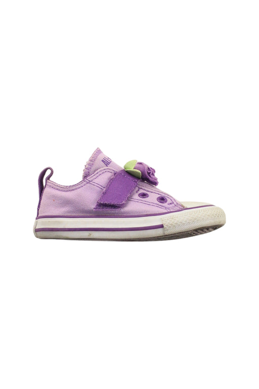 A Purple Sneakers from Converse in size 18-24M for girl. (Front View)