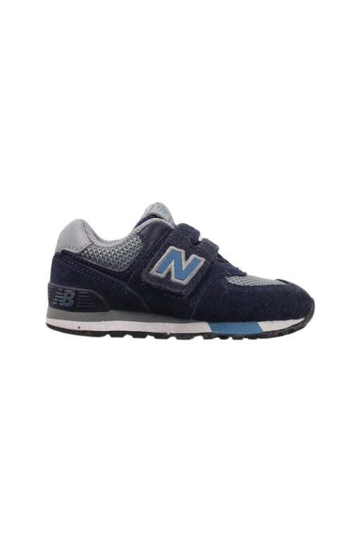 A Blue Sneakers from New Balance in size 18-24M for boy. (Front View)