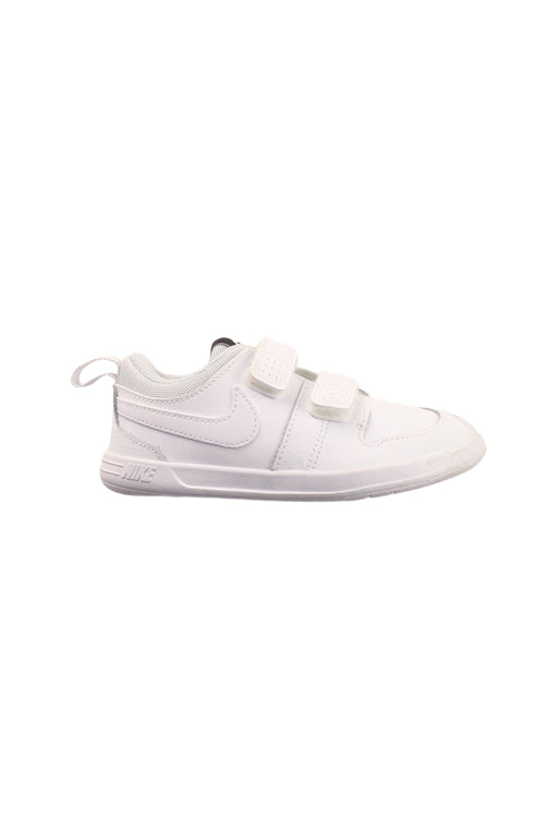 A White Sneakers from Nike in size 4T for boy. (Front View)