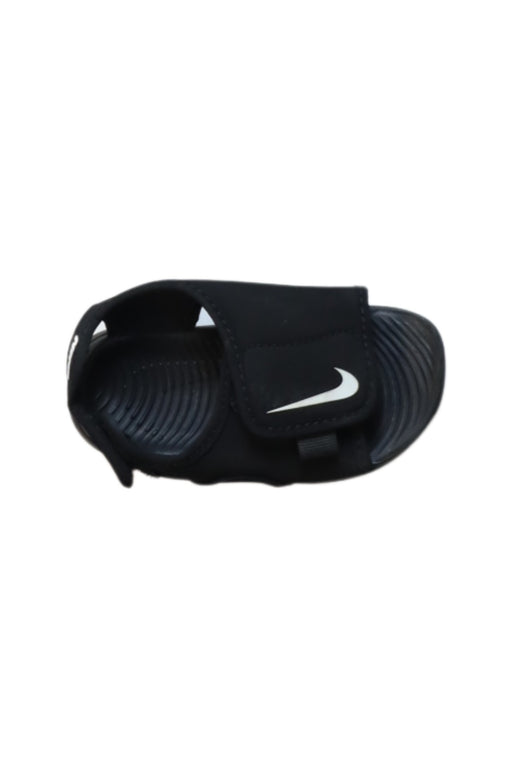 A Black Sandals from Nike in size 18-24M for boy. (Front View)