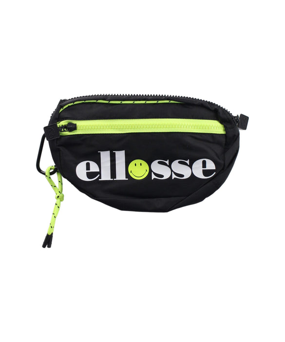 A Black Bags from Ellesse in size O/S for boy. (Front View)