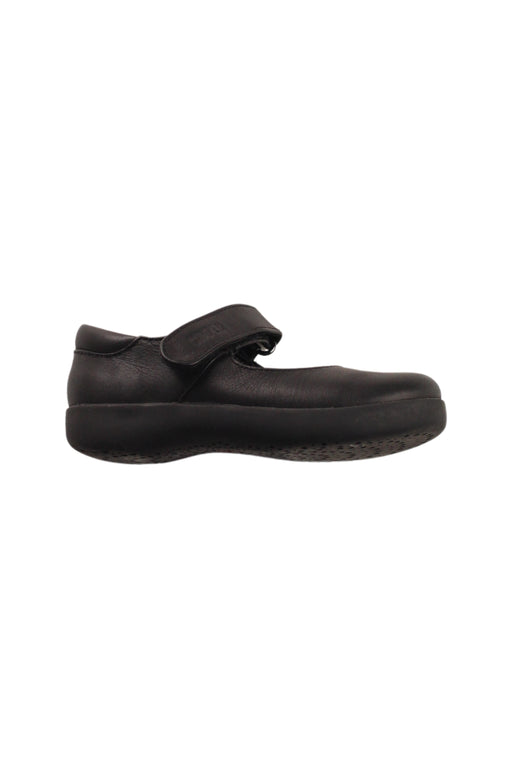 A Black Flats from Camper in size 3T for girl. (Front View)