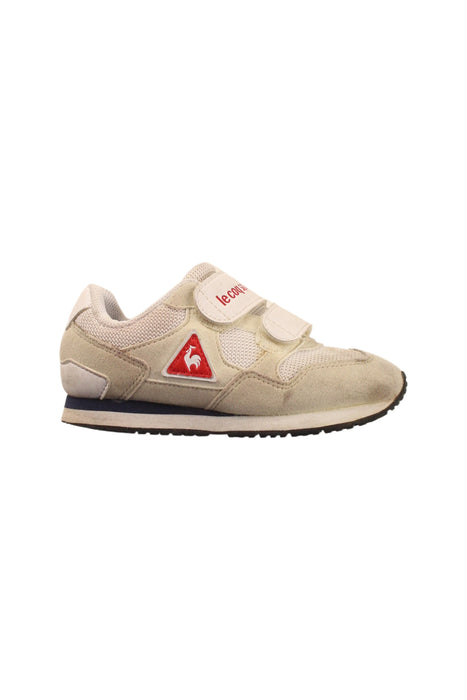 A Beige Sneakers from Le Coq Sportif in size 4T for boy. (Front View)