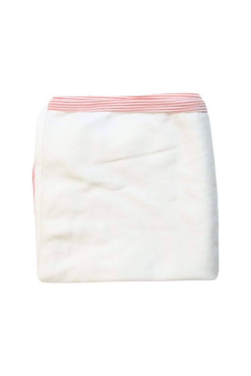 A White Blankets from Petit Bateau in size O/S for neutral. (Front View)