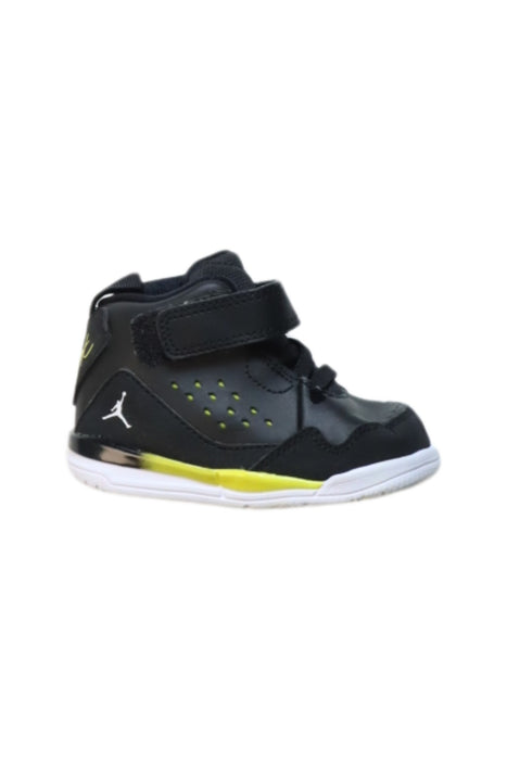 A Multicolour Sneakers from Air Jordan in size 12-18M for boy. (Front View)
